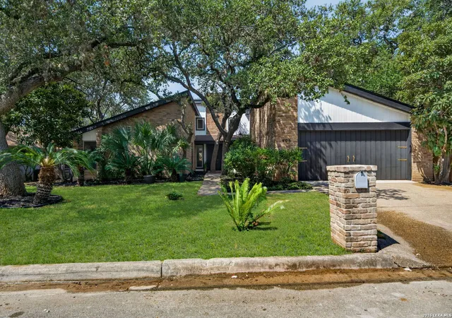 Photo 1 of Single family home for sale at 406 Wood Shadow St, San Antonio, TX 78216 | MLS# 2016820 | Listing updated on 2026-09-26