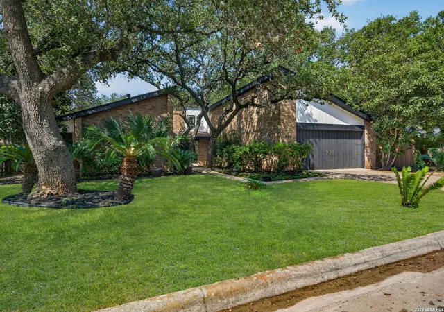 Photo 3 of Single family home for sale at 406 Wood Shadow St, San Antonio, TX 78216 | MLS# 2016820 | Listing updated on 2026-09-26