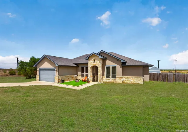 Photo 2 of Single family home for sale at 726 Abbott Cv, St. Hedwig, TX 78152 | MLS# 2016830 | Listing updated on 2026-09-26