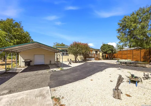 Photo 2 of Single family home for sale at 321 County Rd 4614, Castroville, TX 78009 | MLS# 2016854 | Listing updated on 2026-09-26