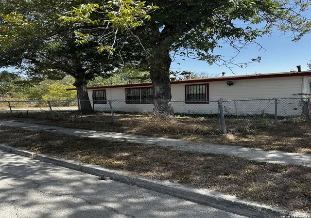Photo 3 of Single family home for sale at 601 E Ansley Blvd, San Antonio, TX 78221 | MLS# 2016855 | Listing updated on 2026-09-26