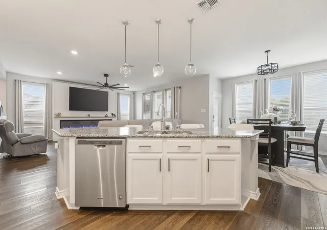 Photo 3 of Single family home for sale at 200 Rustic Spgs, Universal City, TX 78148 | MLS# 2016946 | Listing updated on 2026-09-16