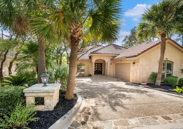 Photo 2 of Single family home for sale at 31 Stratton Ln, San Antonio, TX 78257 | MLS# 2016954 | Listing updated on 2026-09-27