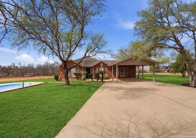 Single family home for sale at 13040 Tomlynn, Atascosa, TX 78002 | MLS# 2016959