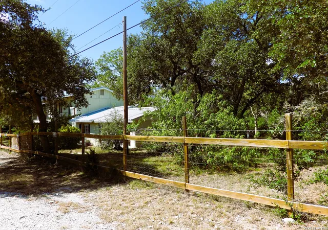 Photo 2 of Single family home for sale at 484 Ave R, Lakehills, TX 78063 | MLS# 2016998 | Listing updated on 2026-10-07
