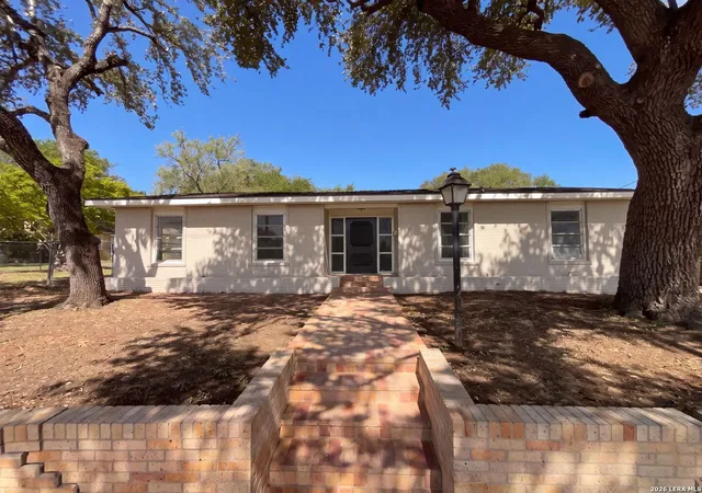 Photo 1 of Sale Pending at 1205 G St, Floresville, TX 78114 | MLS# 2017017 | Listing updated on 2026-09-29