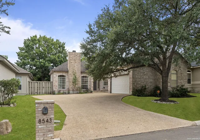 Photo 3 of Single family home for sale at 8543 Northview Pass, Boerne, TX 78015 | MLS# 2017049 | Listing updated on 2026-09-27