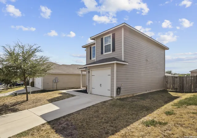 Photo 3 of Single family home for sale at 2923 Emery Fls, San Antonio, TX 78222 | MLS# 2017079 | Listing updated on 2026-09-27