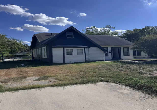 Photo 1 of Single family home for sale at 1150 W Winnipeg Ave, San Antonio, TX 78225 | MLS# 2017091 | Listing updated on 2026-09-27