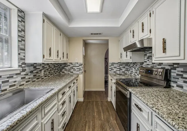 Photo 3 of Single family home for sale at 3307 Triola, San Antonio, TX 78230 | MLS# 2017098 | Listing updated on 2026-09-27