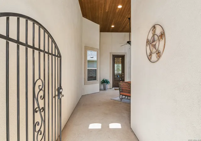 Photo 3 of Single family home for sale at 22943 Canasta, San Antonio, TX 78261 | MLS# 2017113 | Listing updated on 2026-09-24