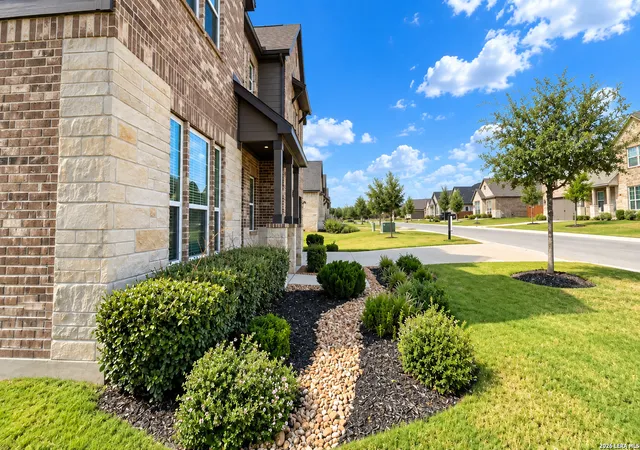 Photo 3 of Single family home for sale at 174 Azalea Aly, Castroville, TX 78009 | MLS# 2017114 | Listing updated on 2026-09-27