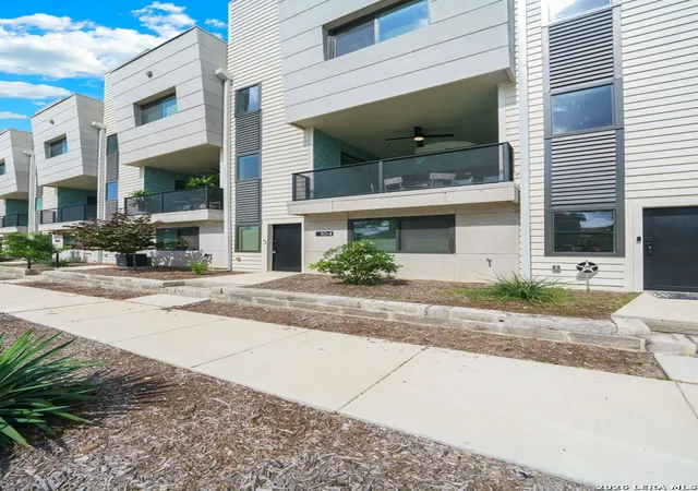 Photo 1 of Single family home for sale at 203 Paschal St #104, San Antonio, TX 78212 | MLS# 2017158 | Listing updated on 2026-09-27