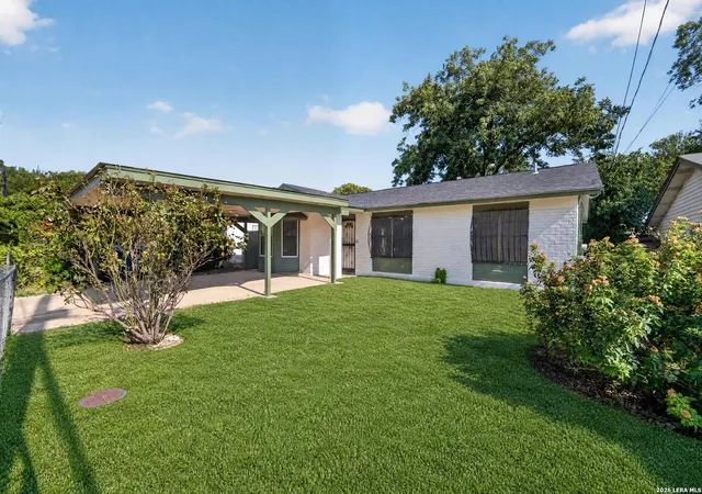 Photo 3 of Single family home for sale at 3911 Bay St, San Antonio, TX 78237 | MLS# 2017166 | Listing updated on 2026-09-27