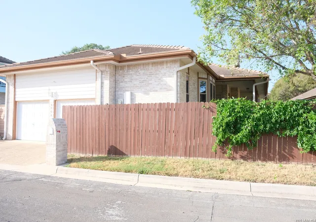 Photo 32 of Single family home for sale at 6006 Shady Crk, Windcrest, TX 78239 | MLS# 2017182 | Listing updated on 2026-09-27