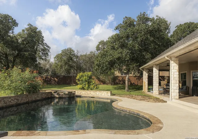 Photo 3 of Single family home for sale at 120 Hidden Forest Dr, La Vernia, TX 78121 | MLS# 2017211 | Listing updated on 2026-09-28
