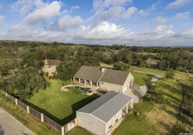 Photo 3 of Single family home for sale at 120 Hidden Forest Dr, La Vernia, TX 78121 | MLS# 2017211 | Listing updated on 2026-09-28