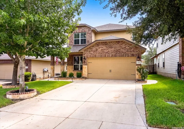 Photo 3 of Sale Pending at 131 Tufted Crst, San Antonio, TX 78253 | MLS# 2017234 | Listing updated on 2026-09-29
