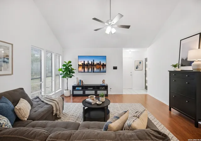 Photo 2 of Single family home for sale at 7250 Rimwood St, Live Oak, TX 78233 | MLS# 2017257 | Listing updated on 2026-09-28