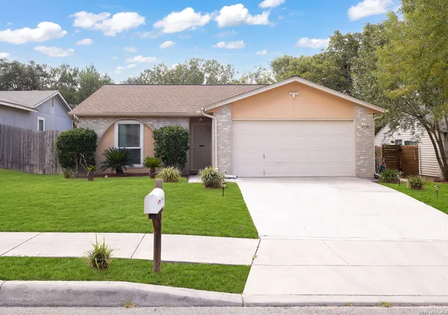Photo 1 of Single family home for sale at 3330 Country View, Cibolo, TX 78108 | MLS# 2017290 | Listing updated on 2026-10-09