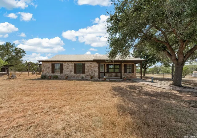 Photo 2 of Single family home for sale at 5431 State Hwy 173 N, Devine, TX 78016 | MLS# 2017295 | Listing updated on 2026-09-28
