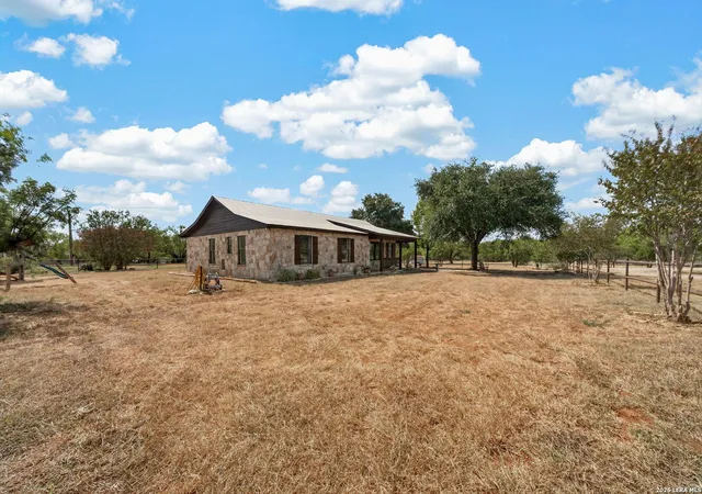 Photo 3 of Single family home for sale at 5431 State Hwy 173 N, Devine, TX 78016 | MLS# 2017295 | Listing updated on 2026-09-28