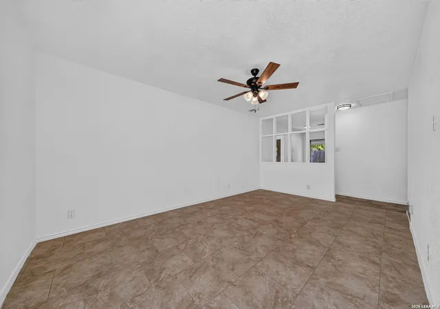 Photo 3 of Single family home for sale at 209 Park Ln, Universal City, TX 78148 | MLS# 2017349 | Listing updated on 2026-10-09