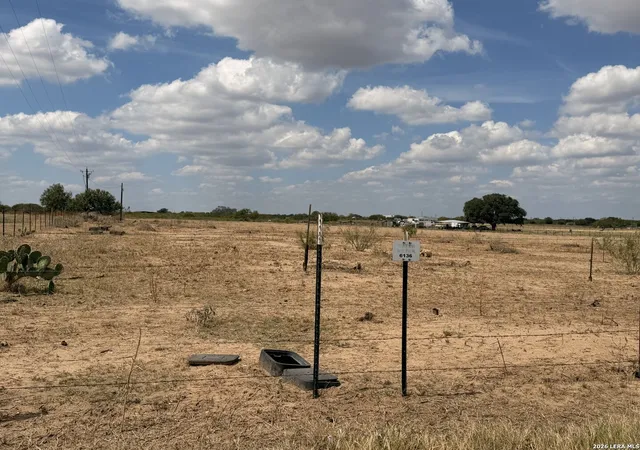 Land for sale at 000 Fm 472, Bigfoot, TX 78005 | MLS# 2017355