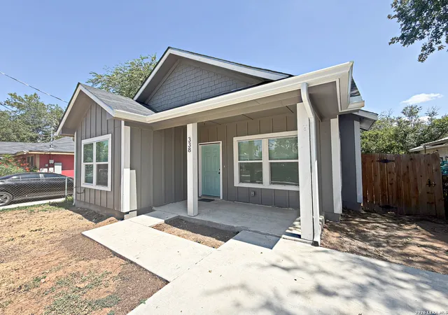 Photo 2 of Single family home for sale at 338 Sw 42nd Street, San Antonio, TX 78237 | MLS# 2017366 | Listing updated on 2026-09-17