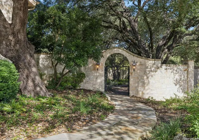 Photo 3 of Single family home for sale at 252 Well Spgs, Boerne, TX 78006 | MLS# 2017372 | Listing updated on 2026-09-28