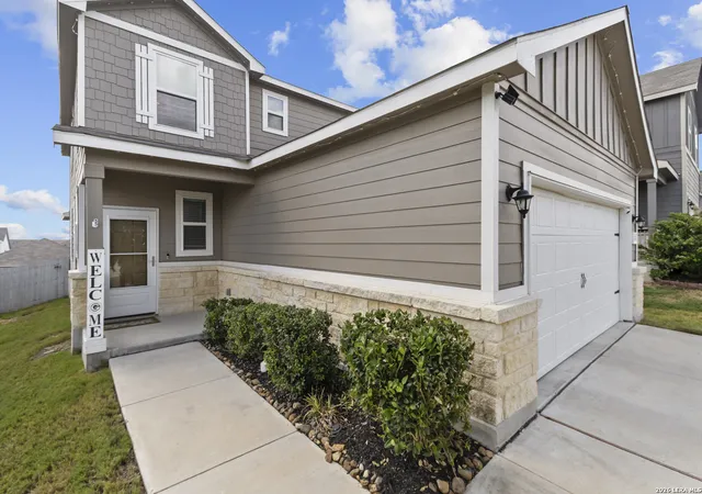 Photo 2 of Single family home for sale at 4310 Admirals Bnd, Converse, TX 78109 | MLS# 2017385 | Listing updated on 2026-09-28