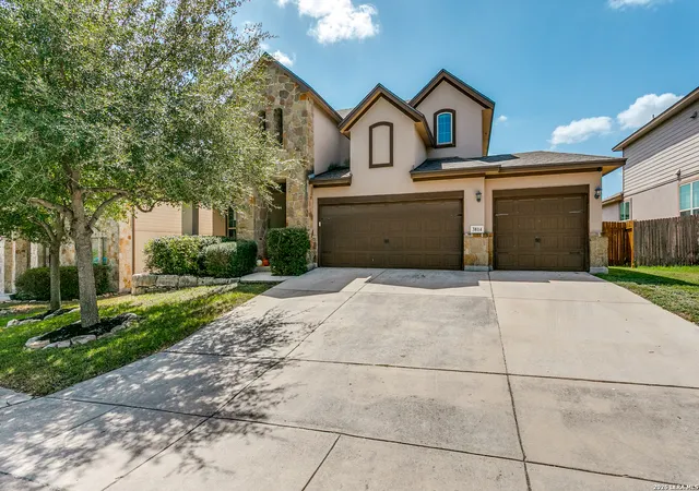 Photo 2 of Single family home for sale at 3814 Ox Eye Daisy, San Antonio, TX 78261 | MLS# 2017390 | Listing updated on 2026-09-17