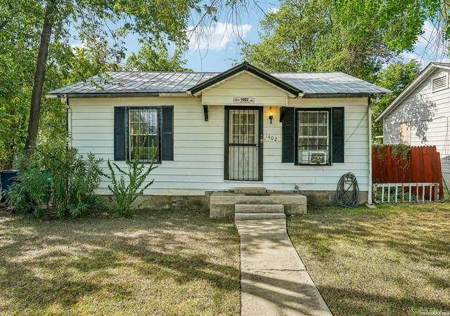 Photo 1 of Single family home for sale at 4102 Hermine, San Antonio, TX 78201 | MLS# 2017399 | Listing updated on 2026-10-10