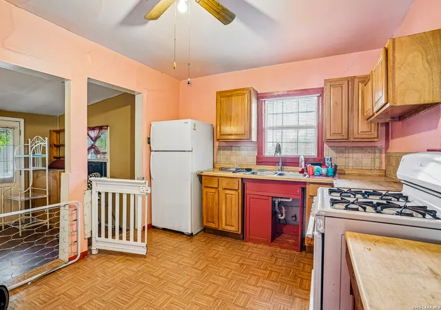 Photo 2 of Single family home for sale at 4102 Hermine, San Antonio, TX 78201 | MLS# 2017399 | Listing updated on 2026-10-10