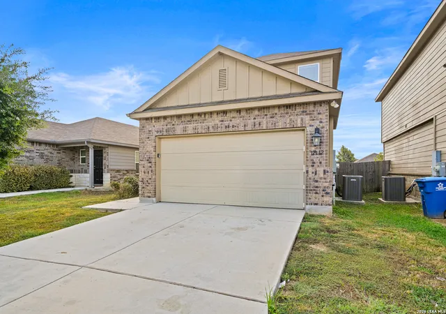 Photo 2 of Single family home for sale at 12912 Cicely, St. Hedwig, TX 78152 | MLS# 2017400 | Listing updated on 2026-09-28