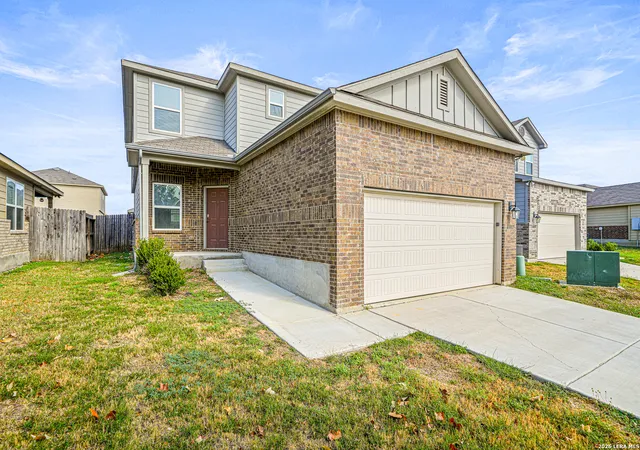 Photo 1 of Single family home for sale at 13015 Lineberry Ln, St. Hedwig, TX 78152 | MLS# 2017402 | Listing updated on 2026-09-28