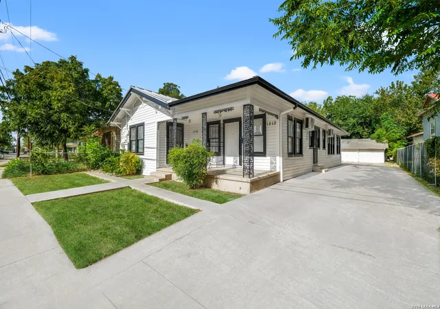 Photo 2 of Multi family home for sale at 1510 S Presa, San Antonio, TX 78210 | MLS# 2017412 | Listing updated on 2026-09-28