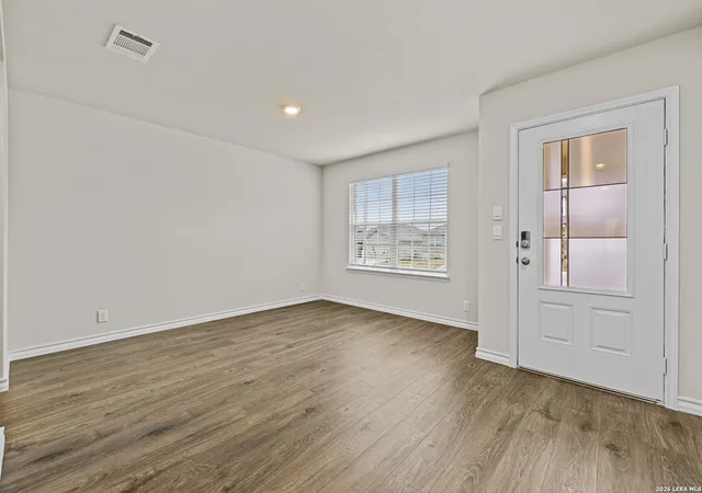 Photo 2 of Single family home for sale at 202 Hooded Dotterel, San Antonio, TX 78253 | MLS# 2017419 | Listing updated on 2026-10-08