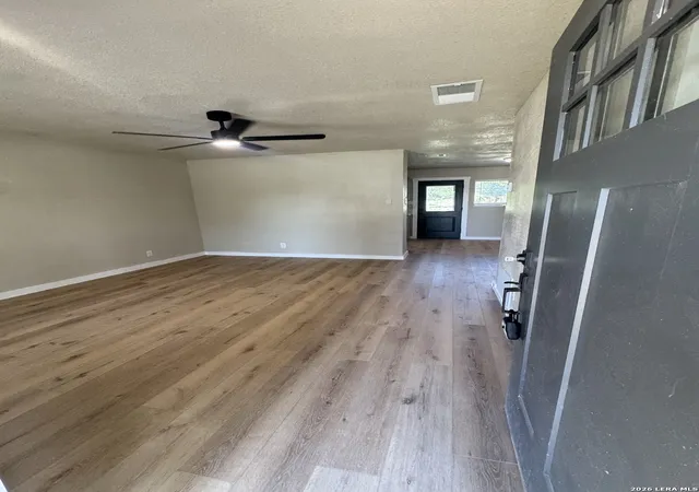 Photo 2 of Single family home for sale at 610 Franklin Blvd, Pleasanton, TX 78064 | MLS# 2017445 | Listing updated on 2026-09-28