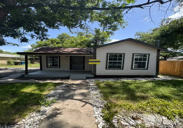 Photo 1 of Single family home for sale at 2116 San Fernando St, San Antonio, TX 78207 | MLS# 2017449 | Listing updated on 2026-09-28