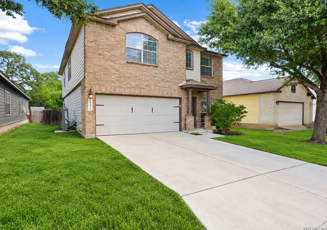 Photo 2 of Single family home for sale at 10431 Lupine Cyn, Helotes, TX 78023 | MLS# 2017451 | Listing updated on 2026-10-08