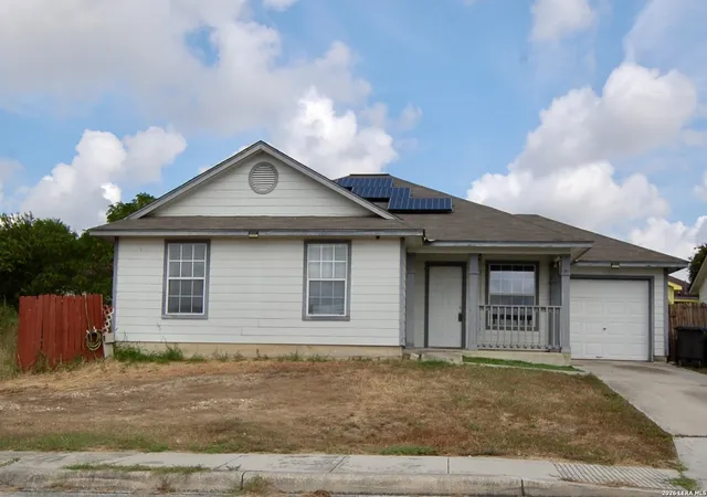 Single family home for sale at 2907 S Rosary St, San Antonio, TX 78203 | MLS# 2017457