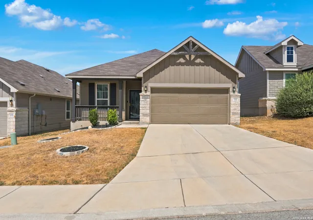 Photo 2 of Single family home for sale at 331 Kotara Cyn, San Antonio, TX 78260 | MLS# 2017470 | Listing updated on 2026-09-28