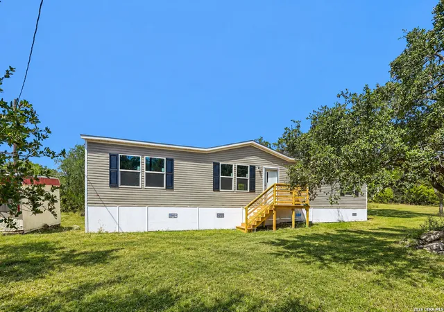 Photo 3 of Single family home for sale at 159 County Rd 2474, Hondo, TX 78861 | MLS# 2017511 | Listing updated on 2026-09-28