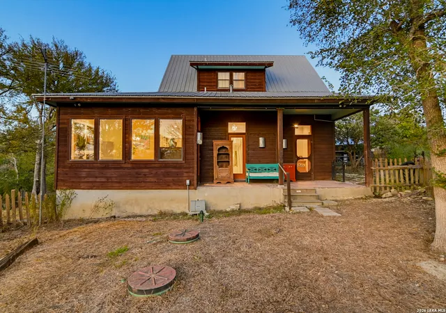 Photo 2 of Single family home for sale at 13872 Fm 3353, Kingsbury, TX 78638 | MLS# 2017512 | Listing updated on 2026-09-28
