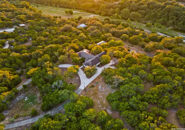 Photo 1 of Single family home for sale at 1258 River Blf Cir, Pipe Creek, TX 78063 | MLS# 2017518 | Listing updated on 2026-09-28