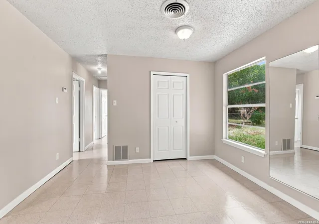 Photo 3 of Single family home for sale at 1807 Harness Ln, San Antonio, TX 78227 | MLS# 2017521 | Listing updated on 2026-09-29