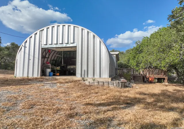 Land for sale at 315 Private Rd 235, Hondo, TX 78861 | MLS# 2017535
