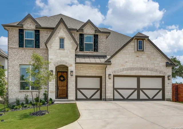 Photo 2 of Single family home for sale at 102 Huntwick Dr, Boerne, TX 78006 | MLS# 2017562 | Listing updated on 2026-10-07