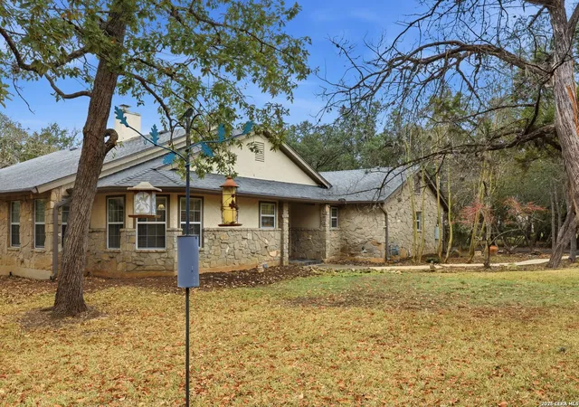 Photo 2 of Single family home for sale at 25518 Hazy Holw, San Antonio, TX 78255 | MLS# 2017566 | Listing updated on 2026-09-18